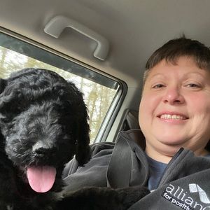 Meet your Posher, Carrie